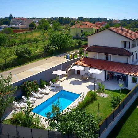 Holiday House Emma Burići Екстериор снимка