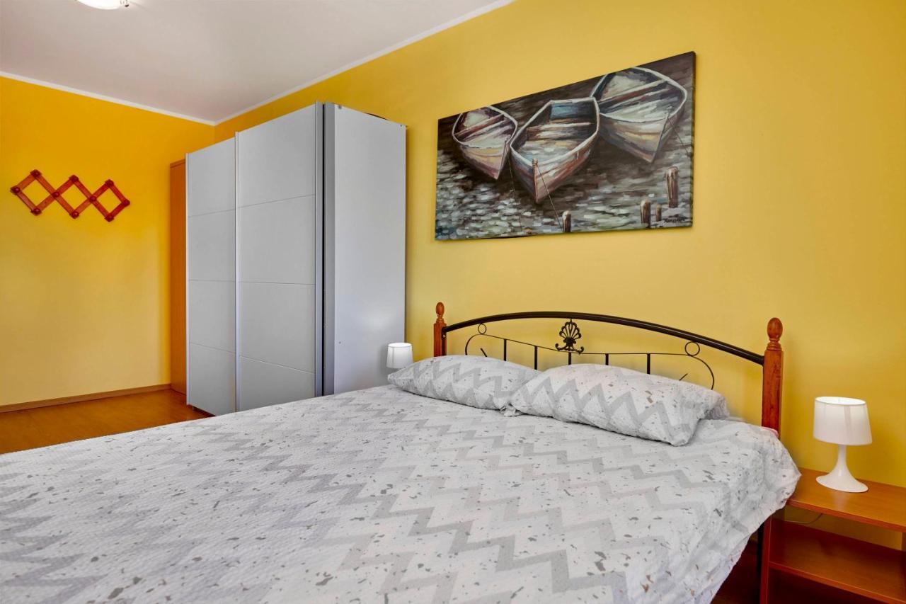 Holiday House Emma Burići Екстериор снимка